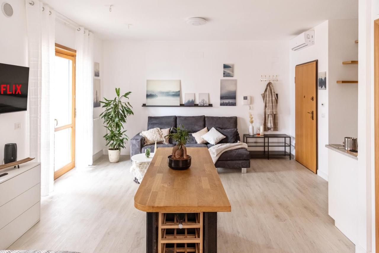 Loft Con Terrazzo - 3 Min Dalle Autostrade By FollowgreenhouseRzym Zewnętrze zdjęcie